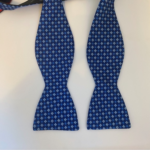 Silk Bow Tie from Tommy Hilfiger and Haspel Set of 2 - Picture 12 of 12